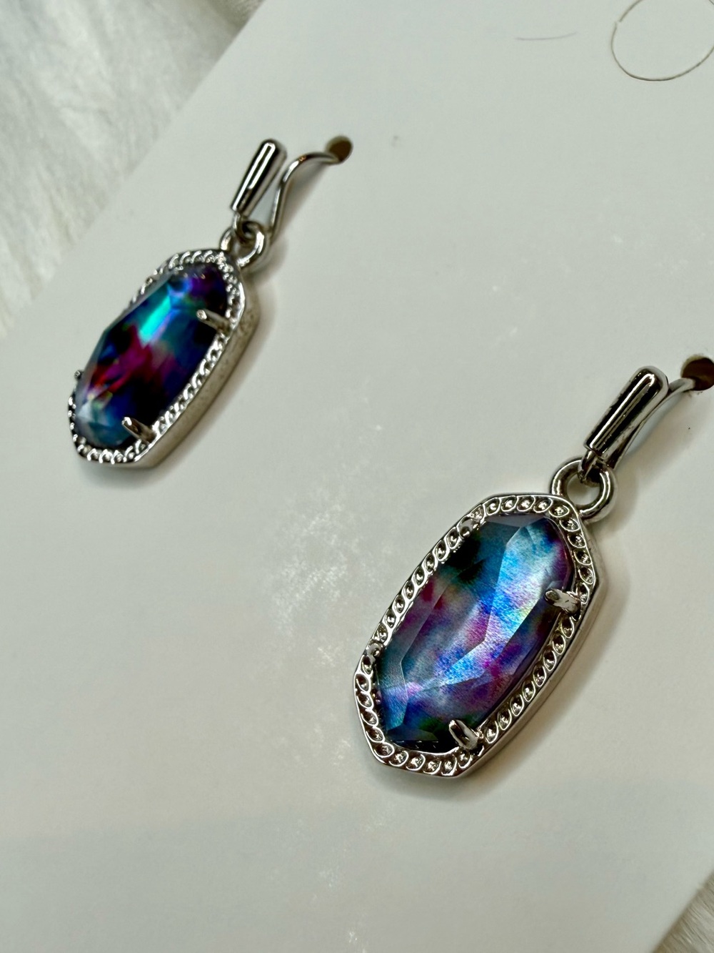 Kendra Scott Lee Silver Drop Earrings in Watercolor Illusion ✨ - Picture 9 of 16
